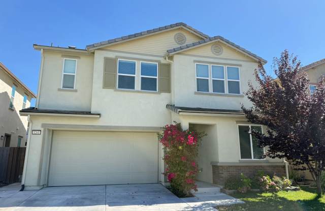 Beautiful Newer 4-Bedroom Home photos photos Beautiful Newer 4-Bedroom Home photos photos