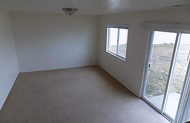 1351 N. 2660 W. Gallery 4