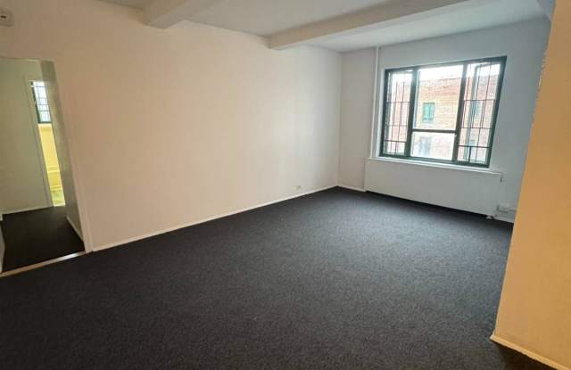 1651 Metropolitan Avenue Gallery 2