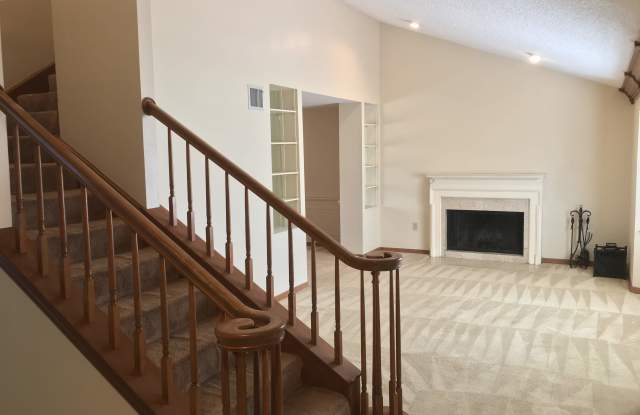 16603 Ashwood Dr Gallery 3