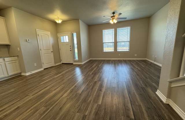 7611 Stonehollow Gallery 3