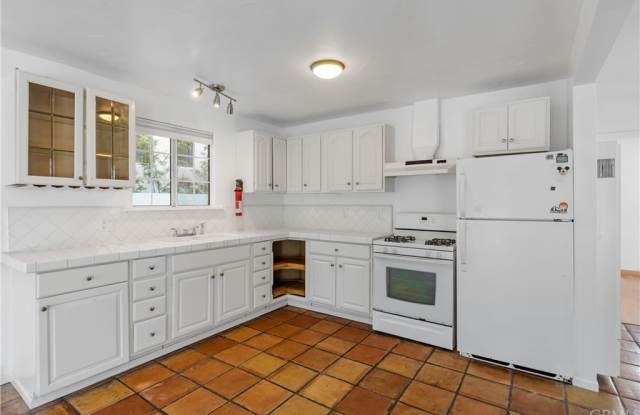 2212 Strongs Drive - 2212 Strongs Drive, Los Angeles, CA 90291