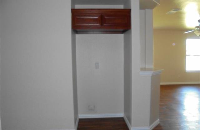 456 Canvas Court Gallery 4