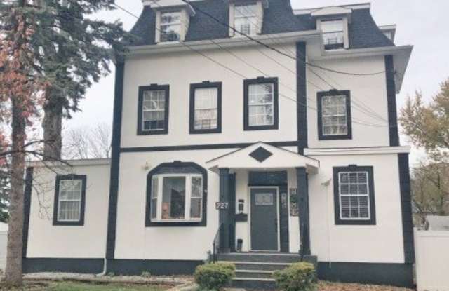 227 E 3rd Ave - 227 East 3rd Avenue, Roselle, NJ 07203