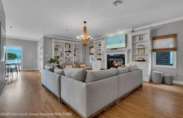 89 Mclean Avenue Gallery 4