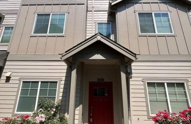 10308 SW Hollyridge Lane ~ Beautiful West Slope Tri-Level Condo photos photos