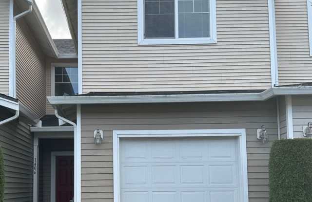 Spacious Trail Run Condo in Auburn - 1406 51st Place Northeast, Auburn, WA 98002