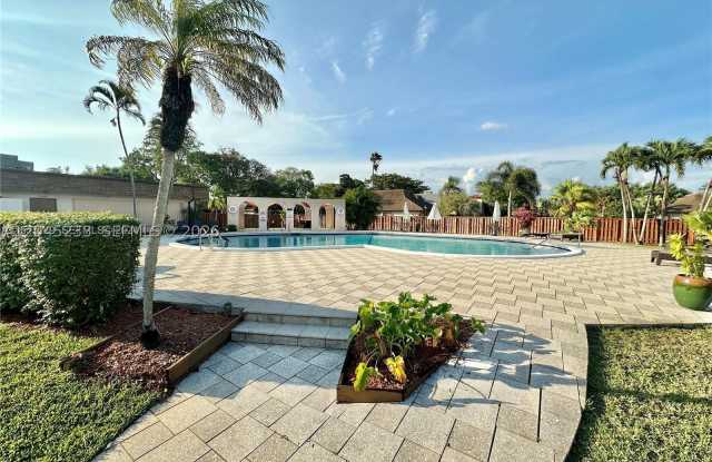 7361 SW 26th Ct Gallery 4
