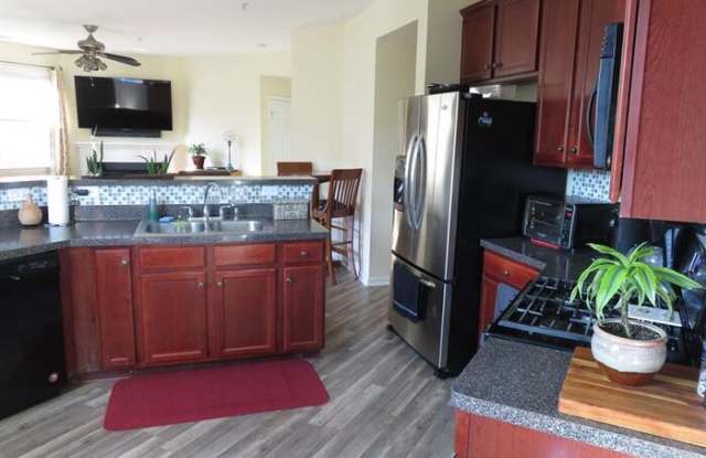 383 Roseglen Drive Northwest Gallery 4