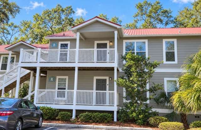 2 Bed and 2 bath close to UF Gallery 1