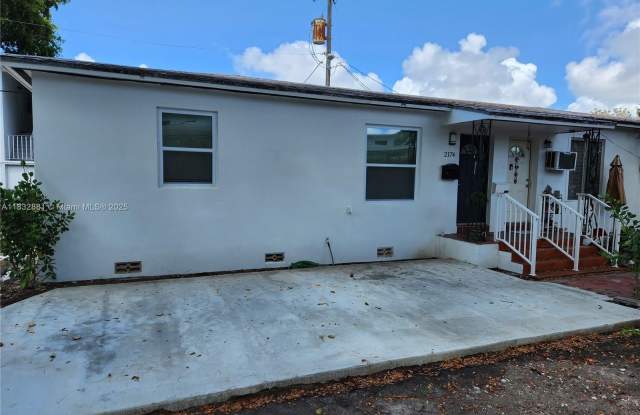 2174 SW 26th St photos photos