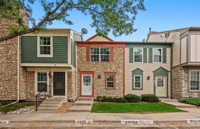 Beautiful 2-Bedroom Westminster Townhome with Private Patio Gallery 3