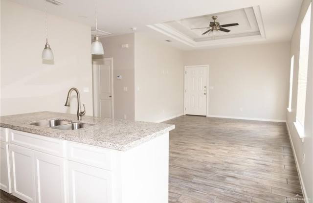5808 Sandpiper Avenue Gallery 2
