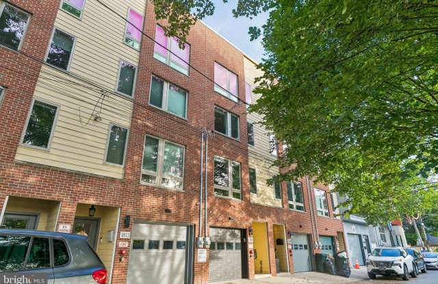 1811 BLAIR Street Gallery 1