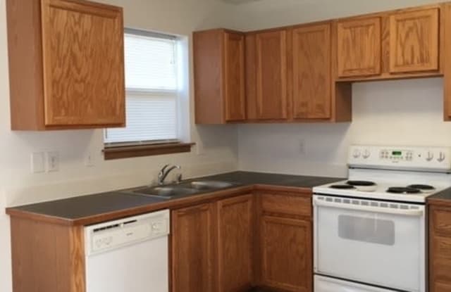 1506 E. DESMET AVE. - 1506 East Desmet Avenue, Spokane, WA 99202