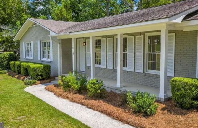 215 Brookwood Drive - 215 Brookwood Drive, Dublin, GA 31021