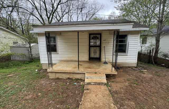 617 Martin Street - 617 Martin Street, New Albany, MS 38652