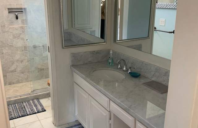 1807 Camden Ave Unit #4 Gallery 2