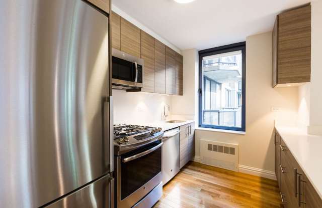 236 W 48th St - 236 West 48th Street, New York City, NY 10036