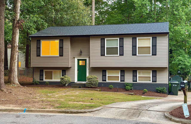 Charming 5-Bedroom Split Level — Just 6 Minutes to NC State photos photos Charming 5-Bedroom Split Level — Just 6 Minutes to NC State photos photos