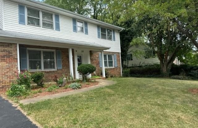 80 MIDDLEBROOK ST - 80 Middlebrook Street, Harrisonburg, VA 22801