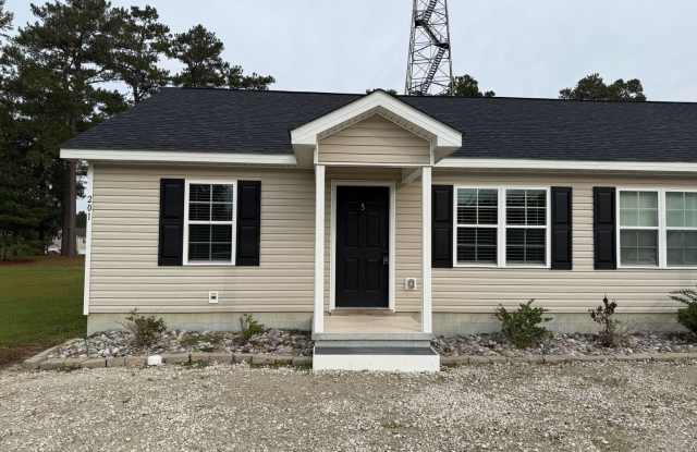 2 Bedroom, 2 bath duplex. Gallery 1