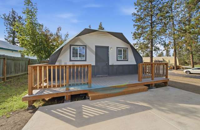 1 Bedroom 1 Bath Home with 2-Car Garage Available in Rathdrum! Gallery 1