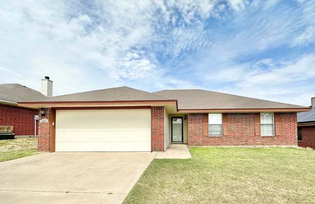4 Bedroom 2 Bath - Convenient Location photos photos 4 Bedroom 2 Bath - Convenient Location photos photos