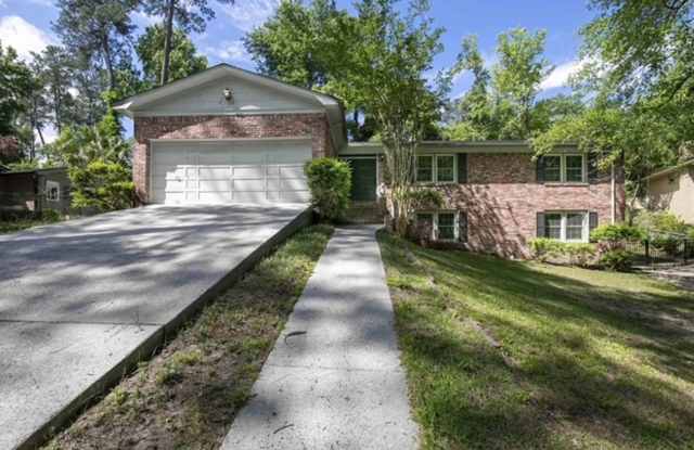 Renovated 5BR Home Minutes from Downtown Columbia | Two Full Kitchens + Fenced Yard ~ Available May 2026! photos photos