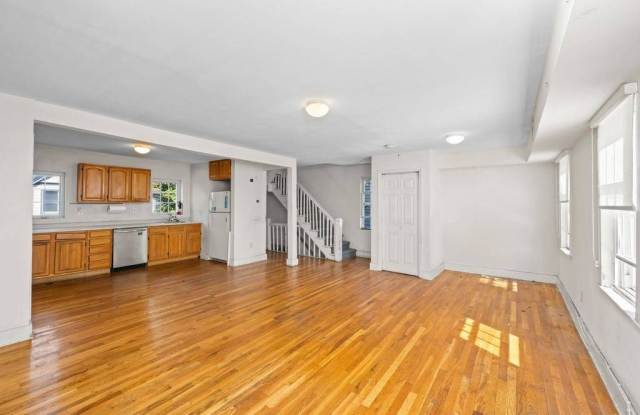 143 Beach St photos photos