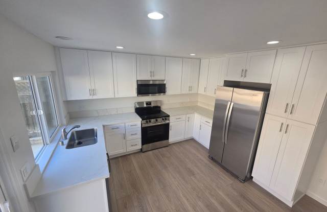 4 Bedroom, 3 Bath 2-Story Completely Remodeled Home Near MCAS Miramar - 8918 Jade Coast Lane, San Diego, CA 92126