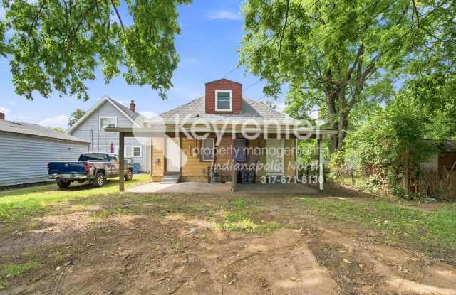 Move-In Special! 2 Weeks FREE Rent on This Charming Southwest Indy Duplex Gallery 2