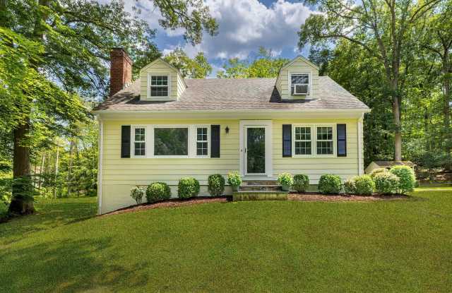 61 Knollwood Drive photos photos