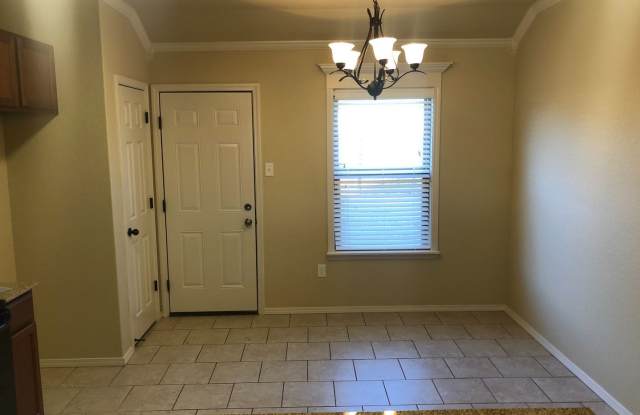 108 Sunflower Lane Gallery 3