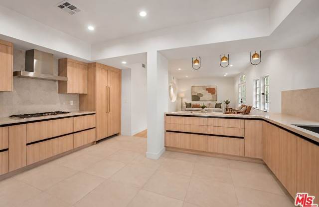 9921 Durant Dr Gallery 3