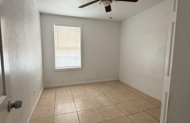 153 E Baylor Gallery 4