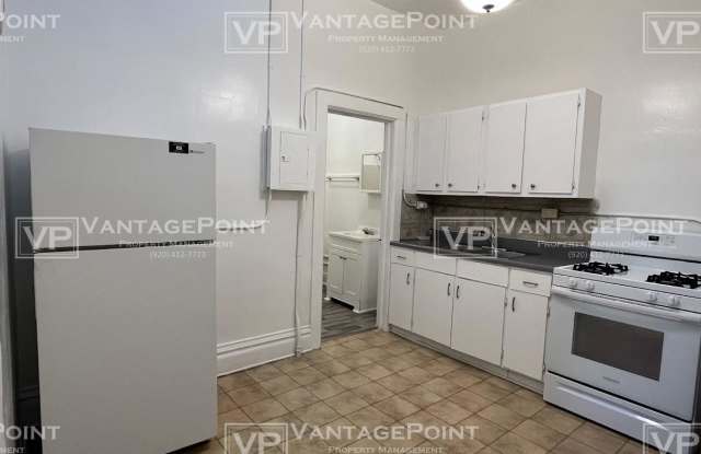 417 Dousman Street - 5 Gallery 2