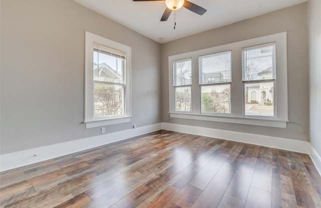 5326 Belmont Avenue Gallery 2
