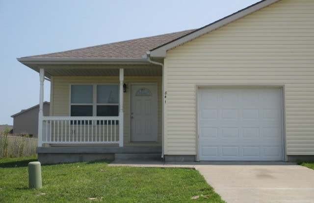 AFFORDABLE and Close to Ft. Riley photos photos