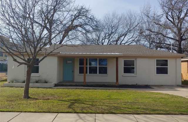129 Priddy Lane - 129 Priddy Lane, Fort Worth, TX 76114