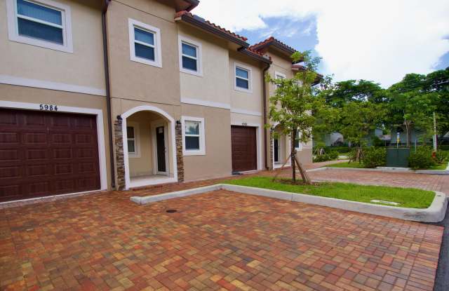 5982 NW 94th Avenue photos photos