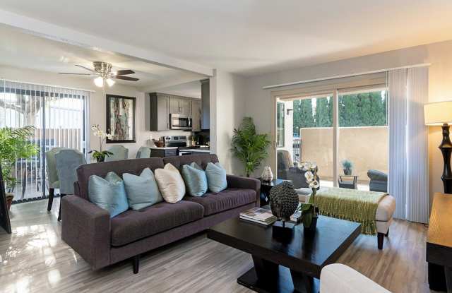 The Casas Gallery 2
