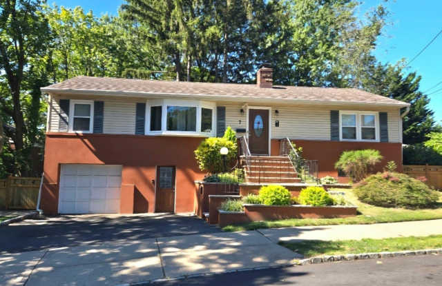 7 Van Ness Ct photos photos