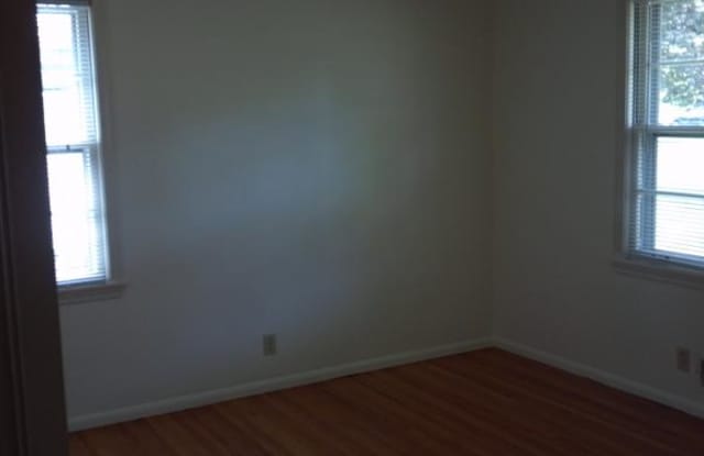 6004 Beard Avenue South Gallery 4