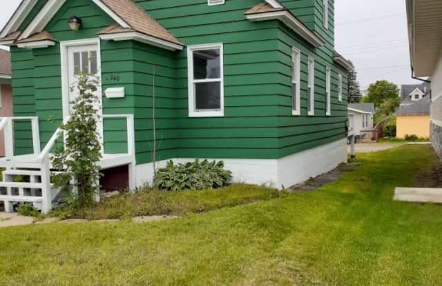 240 E Chapman St - 240 East Chapman Street, Ely, MN 55731