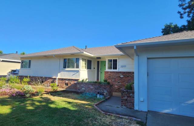 3 Bedroom 1 Bathroom Charmer in Hollywood Park - 2217 23rd Avenue, Sacramento, CA 95822