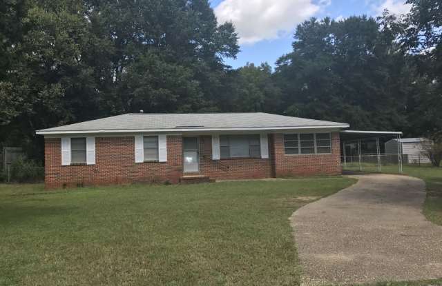 Cute 3 Bedroom in Millbrook! Gallery 1