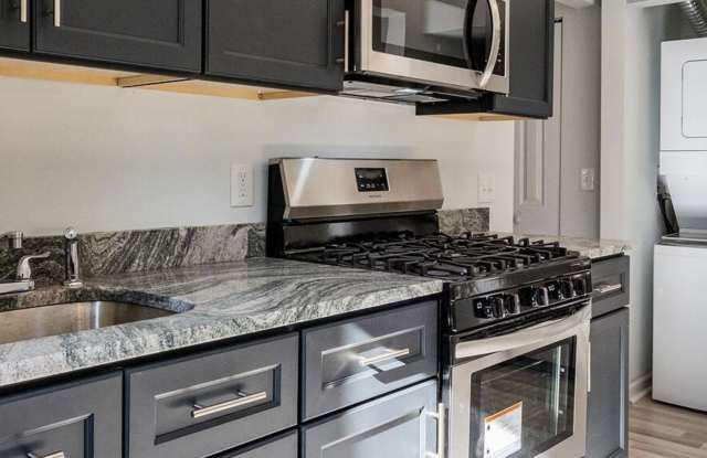 529 16th Street Northeast - 4 photos photos