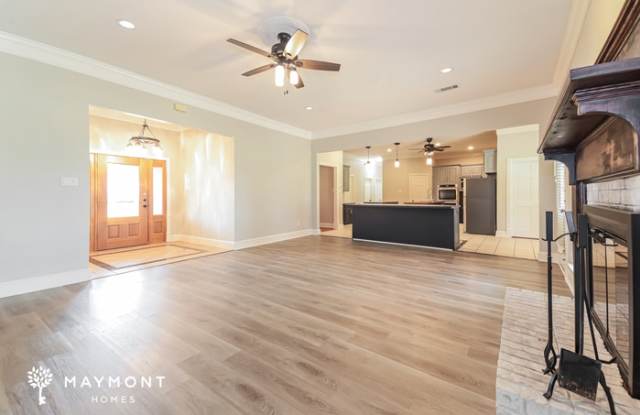10598 Bradley Circle Gallery 4