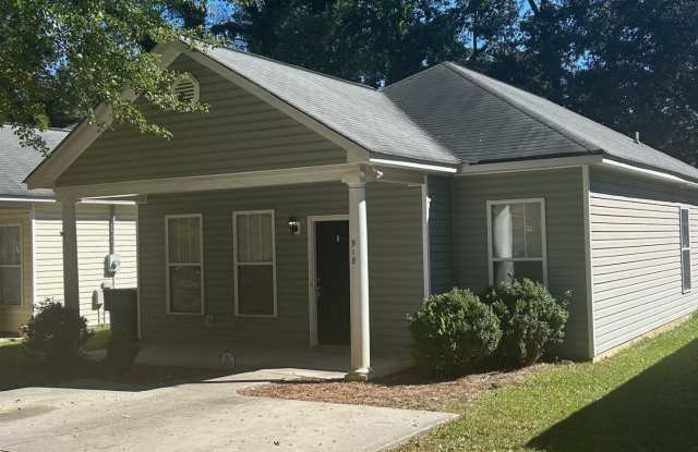 918 Woodlawn Avenue - 918 Woodlawn Avenue, Columbia, SC 29209